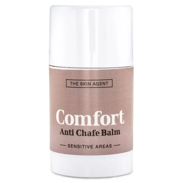 En glad kund provar sin hud och blir sugen på att unna sig en egen.